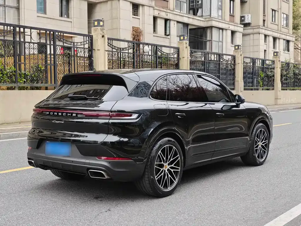 Porsche Cayenne — фото 4