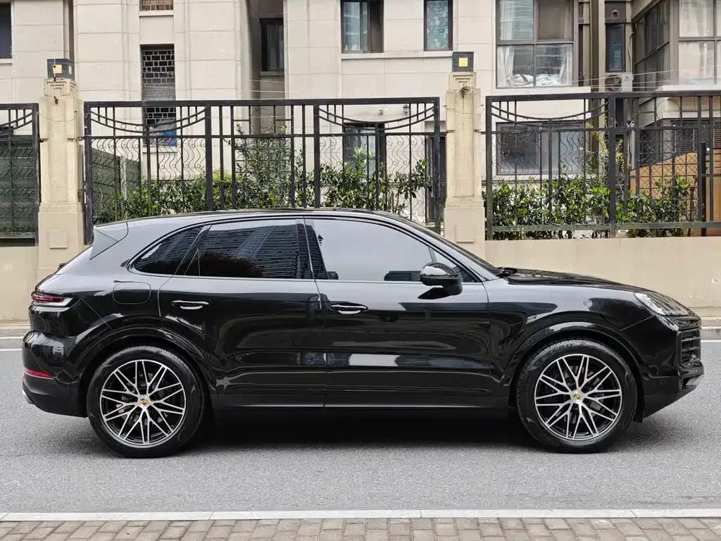 Porsche Cayenne — фото 6