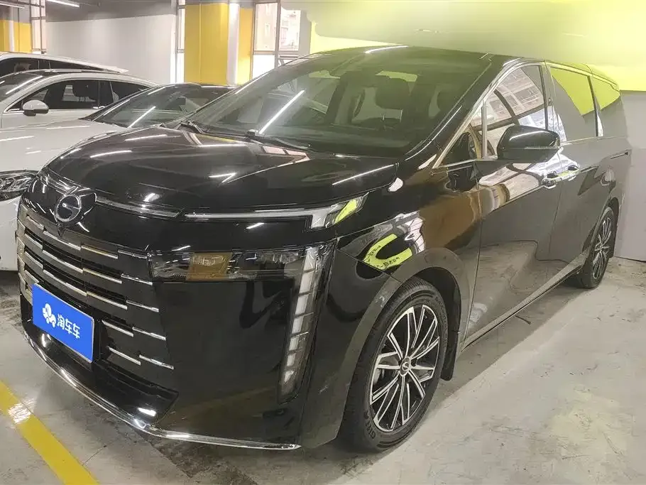 GAC Motor Trumpchi E8 — фото 1