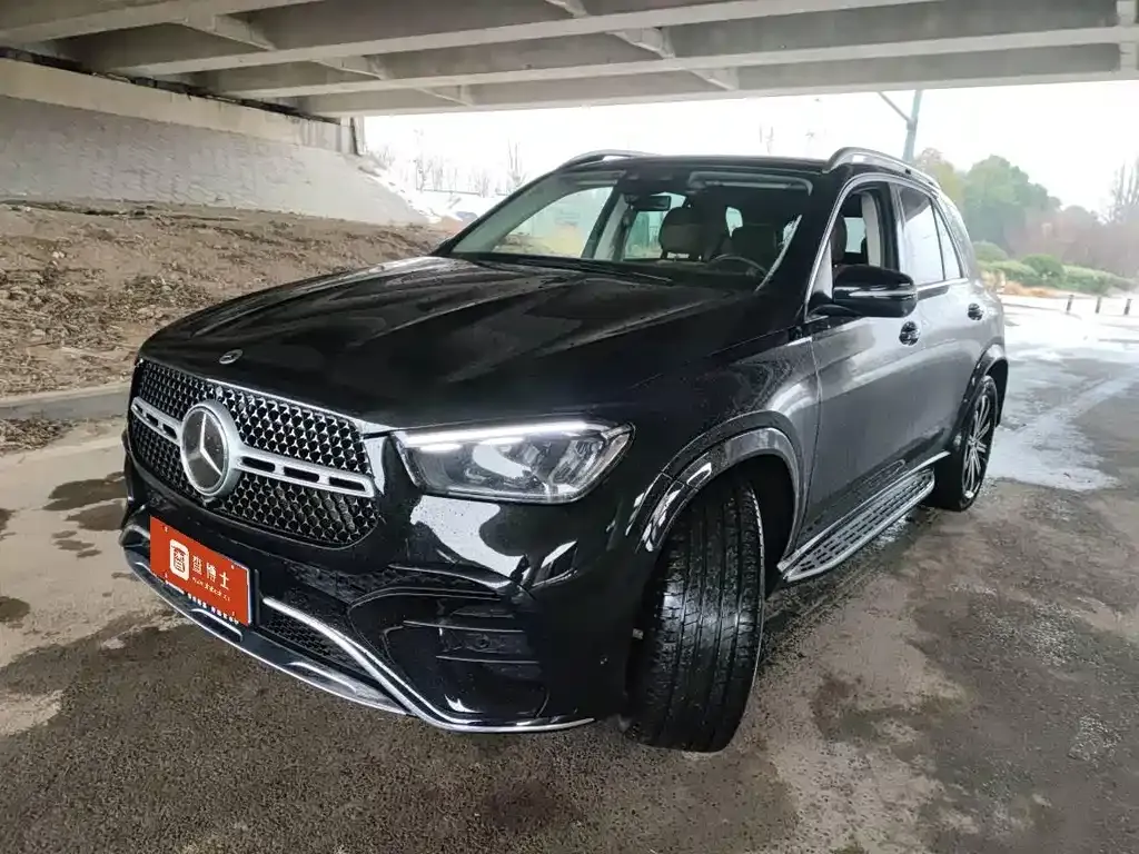 Mercedes-Benz GLE — фото 1