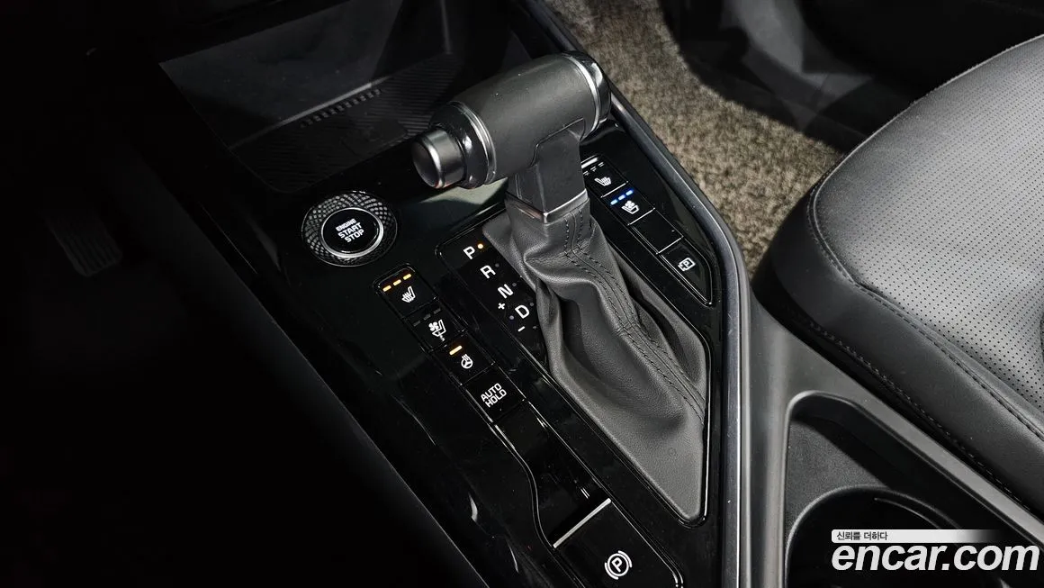 Kia Niro — фото 10