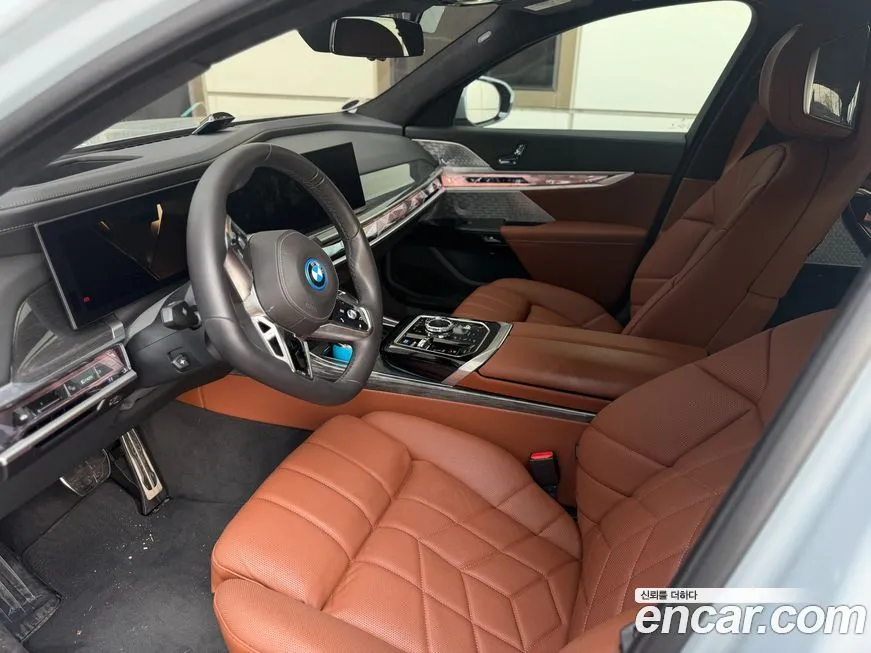 BMW i7 — фото 5