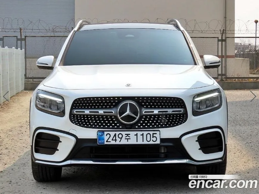 Mercedes-Benz GLB-Class — фото 1