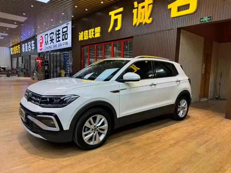 Volkswagen T-Cross — фото 1