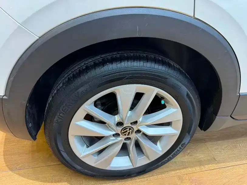 Volkswagen T-Cross — фото 8