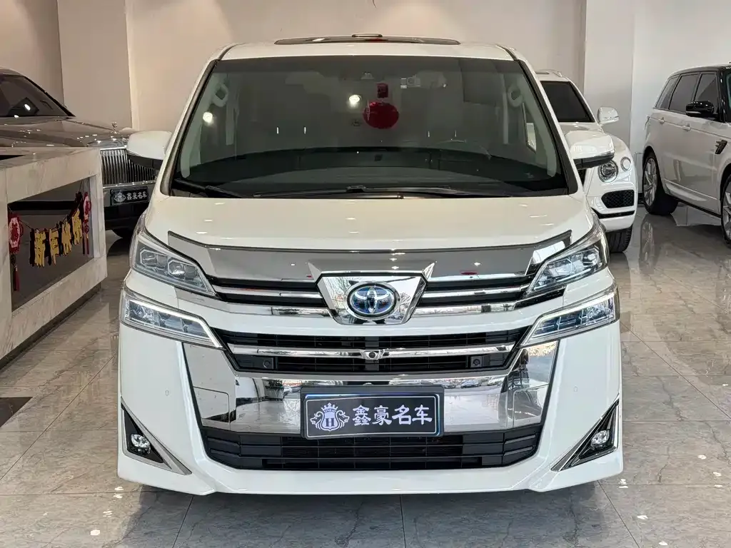 Toyota Vellfire — фото 5