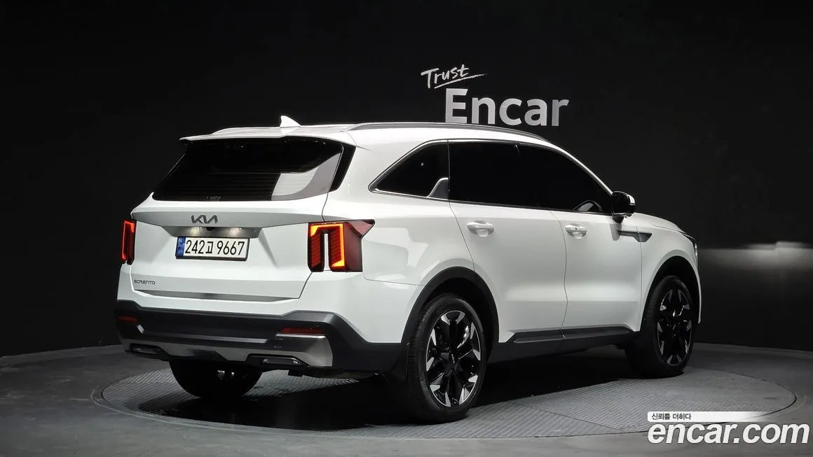 Kia Sorento — фото 9