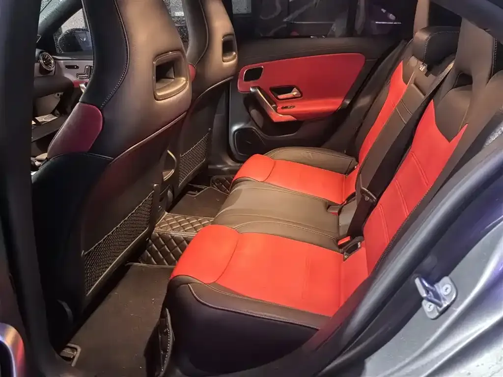 Mercedes-Benz CLA AMG — фото 5