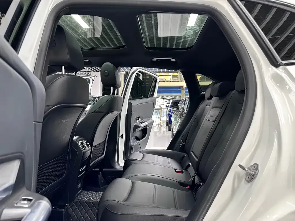 Mercedes-Benz GLA — фото 2