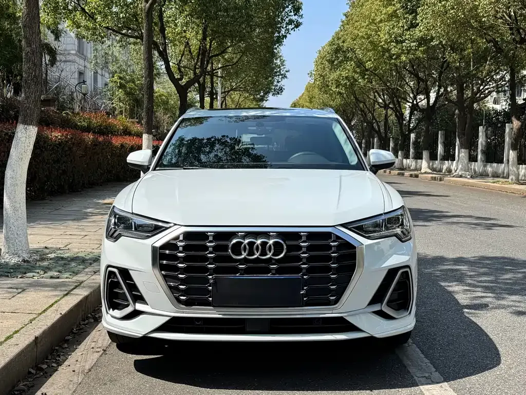 Audi Q3 — фото 9