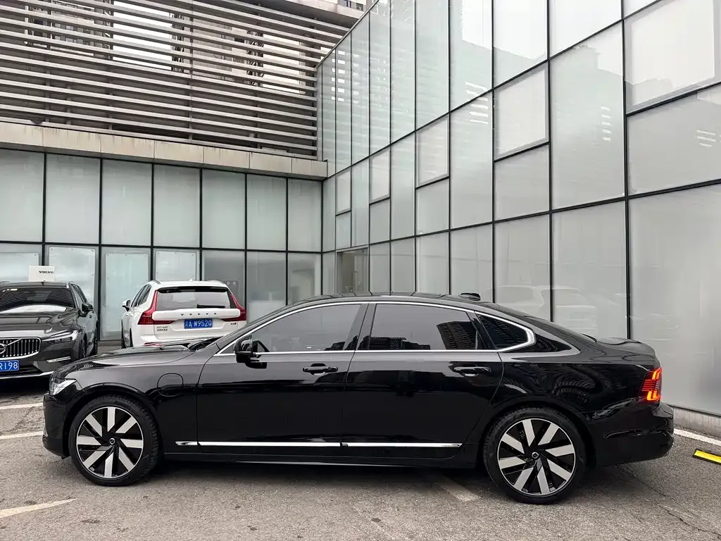 Volvo S90 PHEV — фото 5