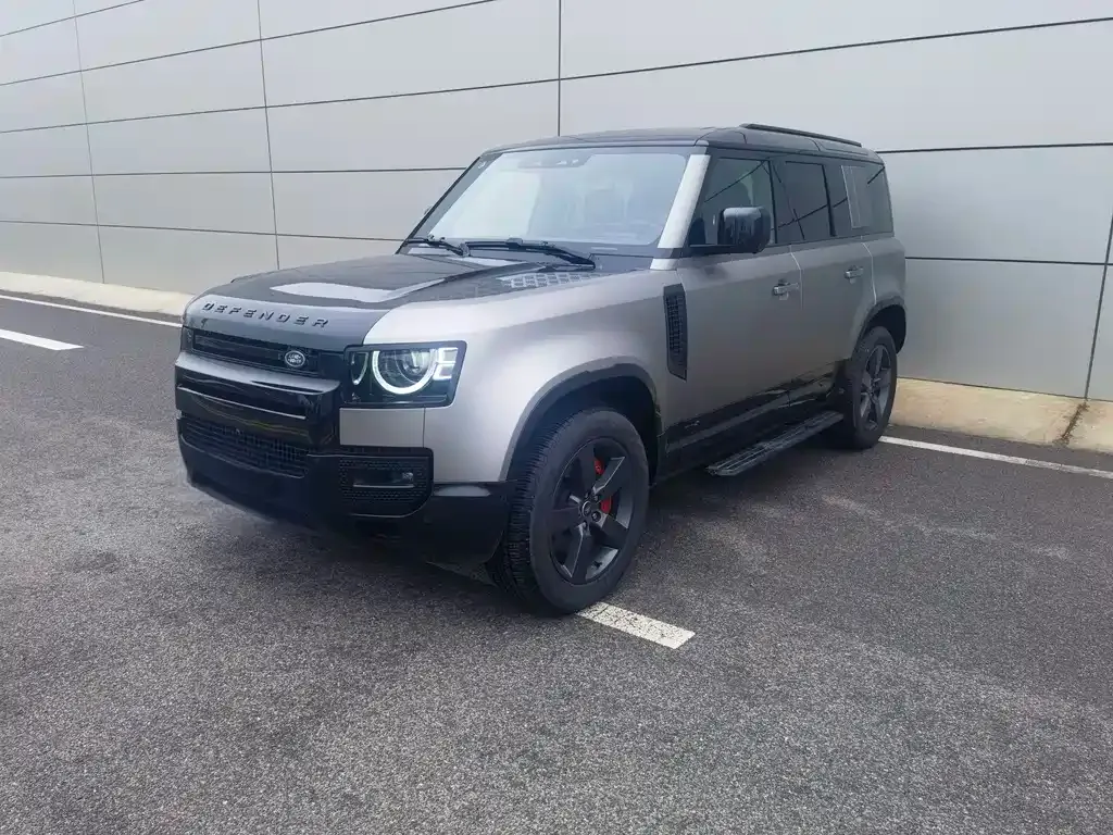 Land Rover Defender — фото 1