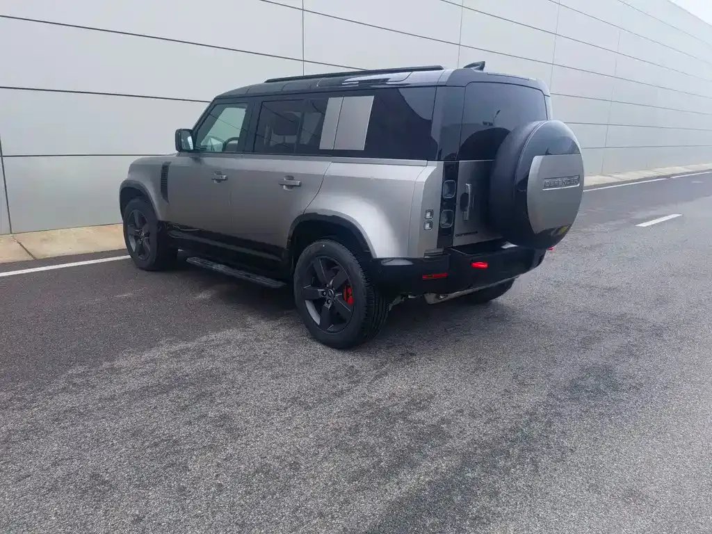 Land Rover Defender — фото 8