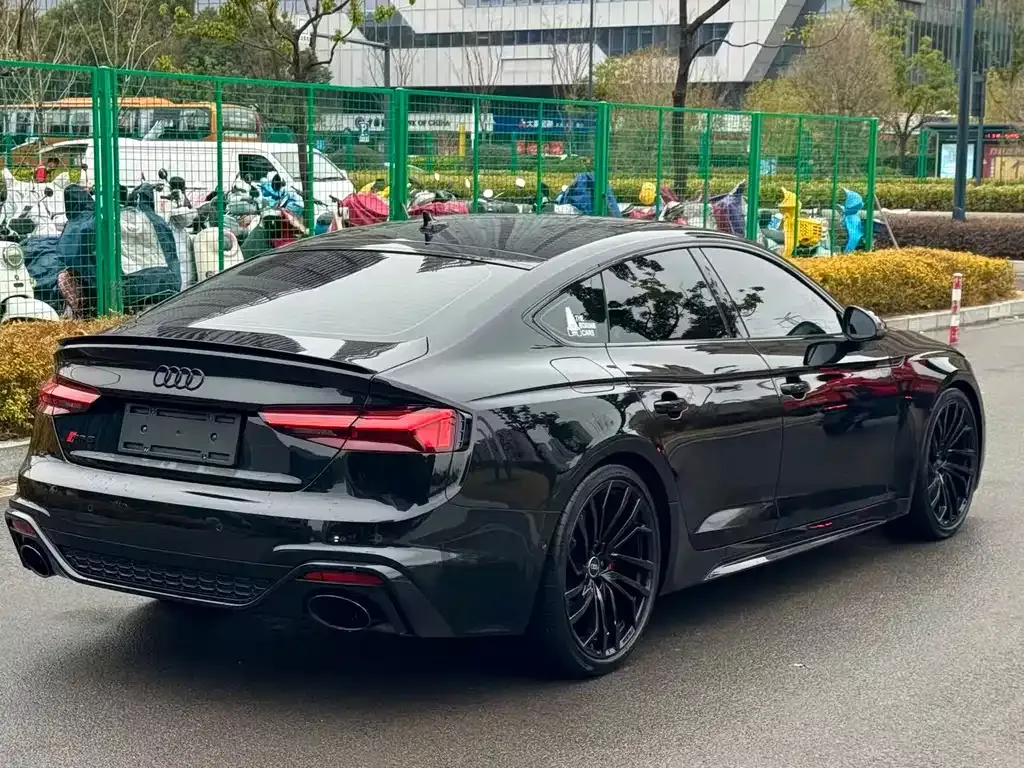 Audi RS 5 — фото 8