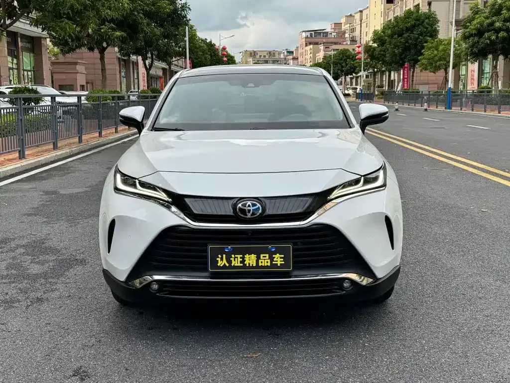 Toyota Harrier — фото 5