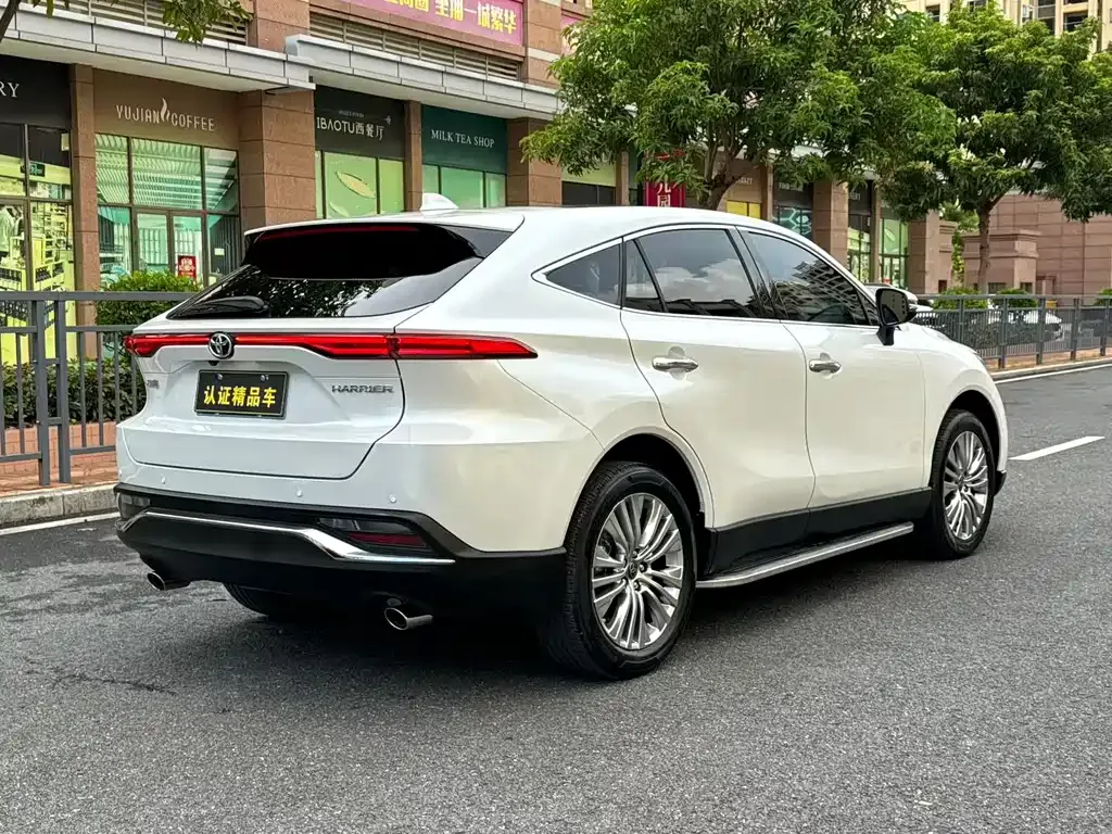 Toyota Harrier — фото 7