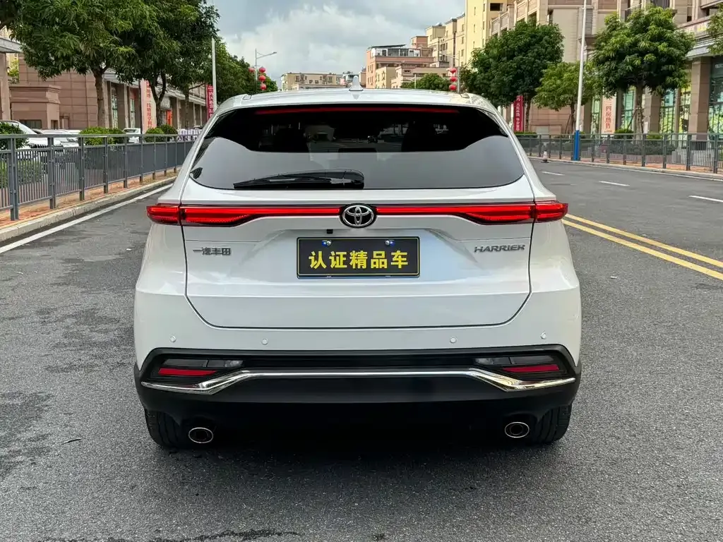 Toyota Harrier — фото 8