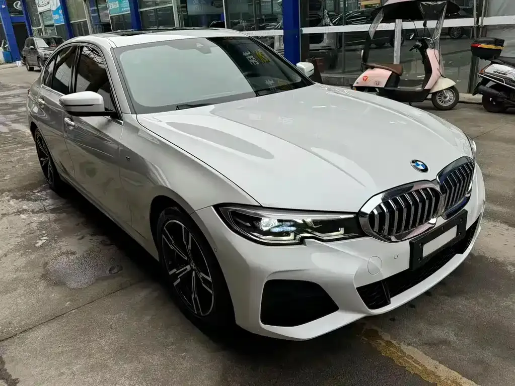 BMW 3 Series — фото 1