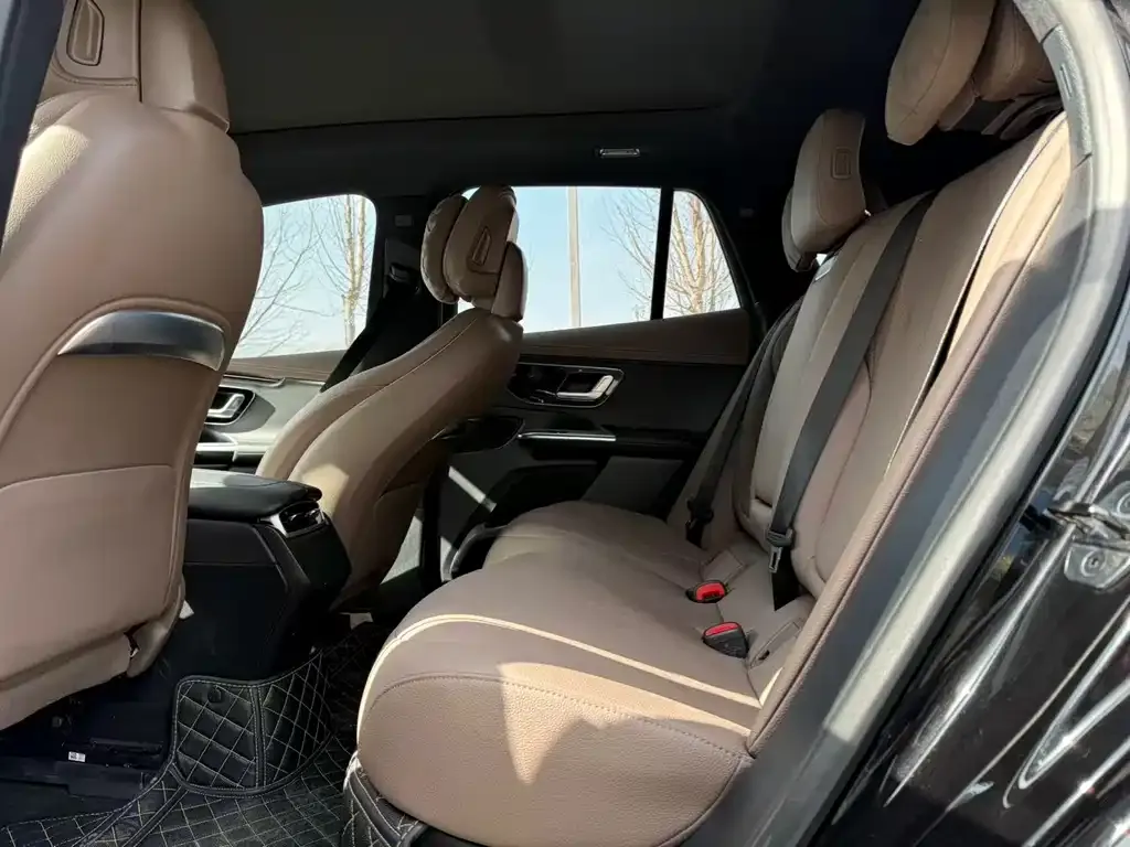 Mercedes-Benz EQE SUV — фото 3