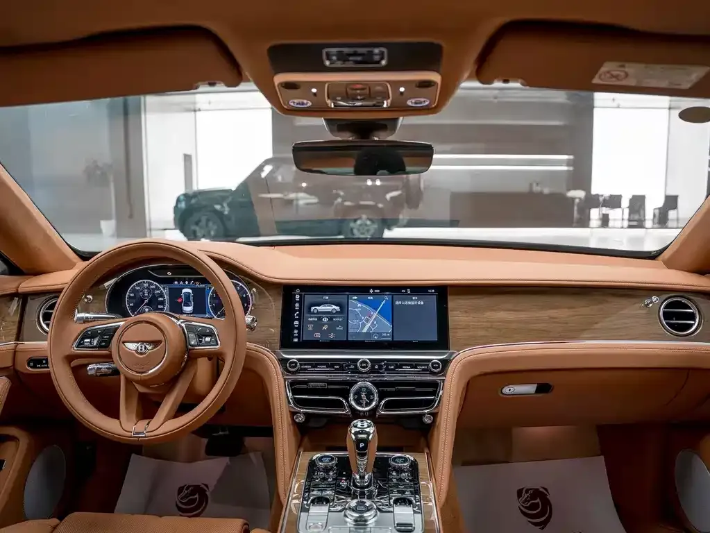 Bentley Flying Spur — фото 9