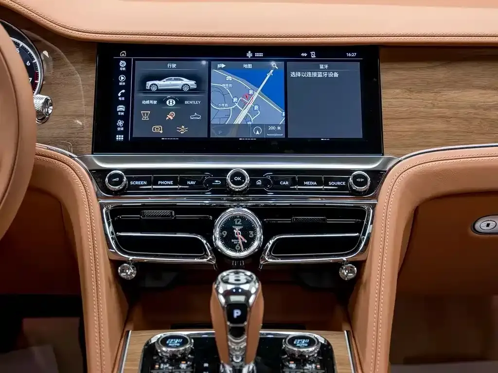 Bentley Flying Spur — фото 10