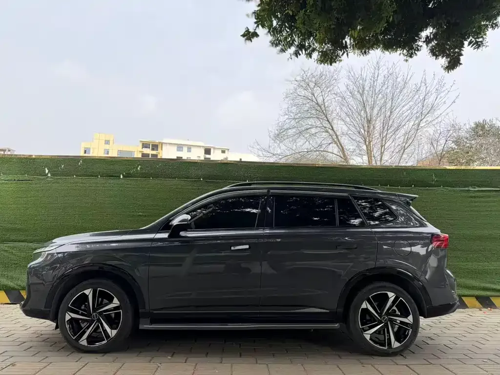 Roewe RX5 MAX — фото 6