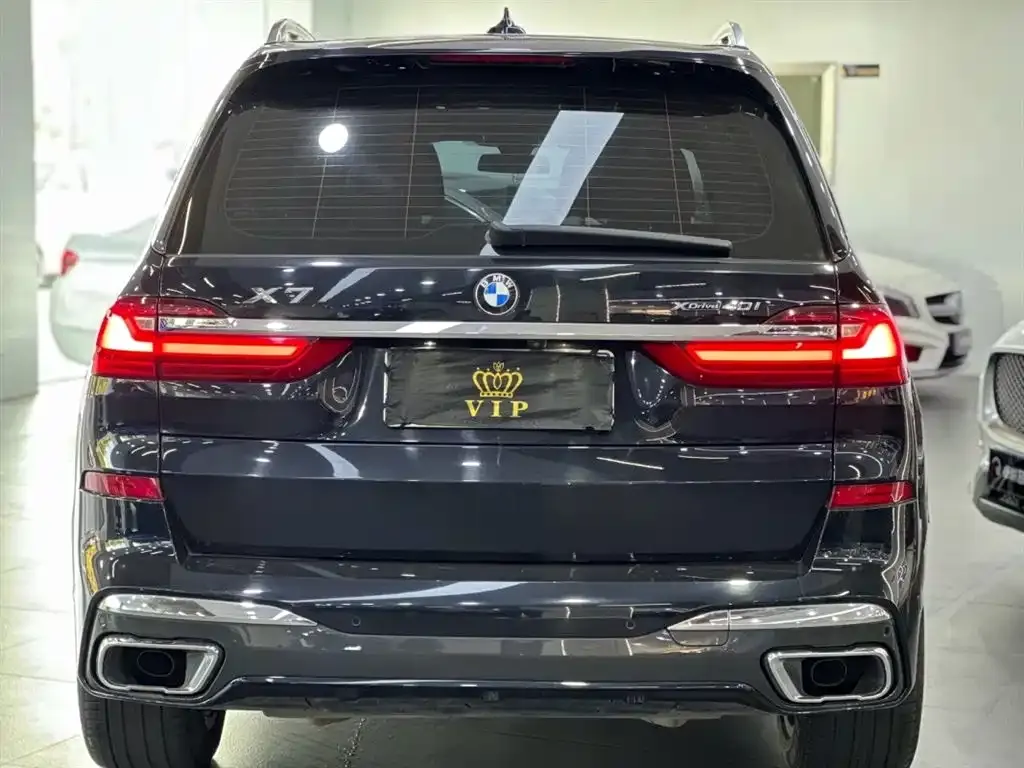 BMW X7 — фото 4
