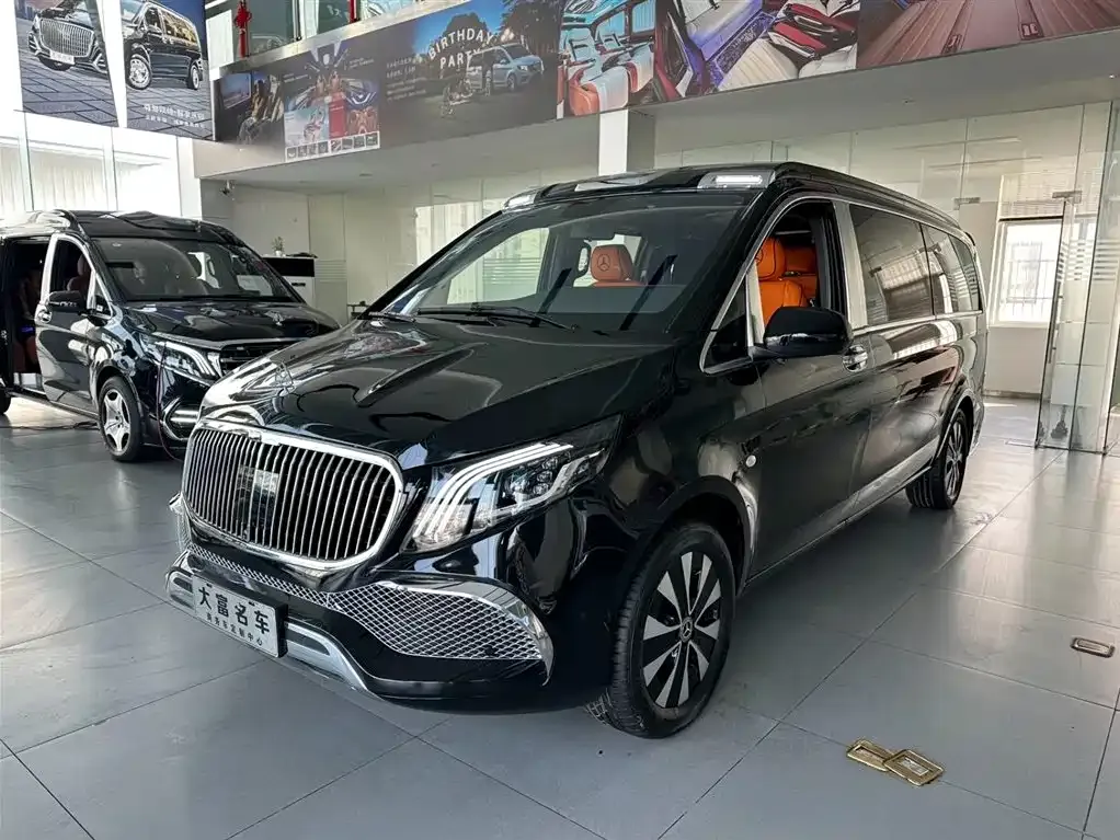 Mercedes-Benz Vito — фото 1