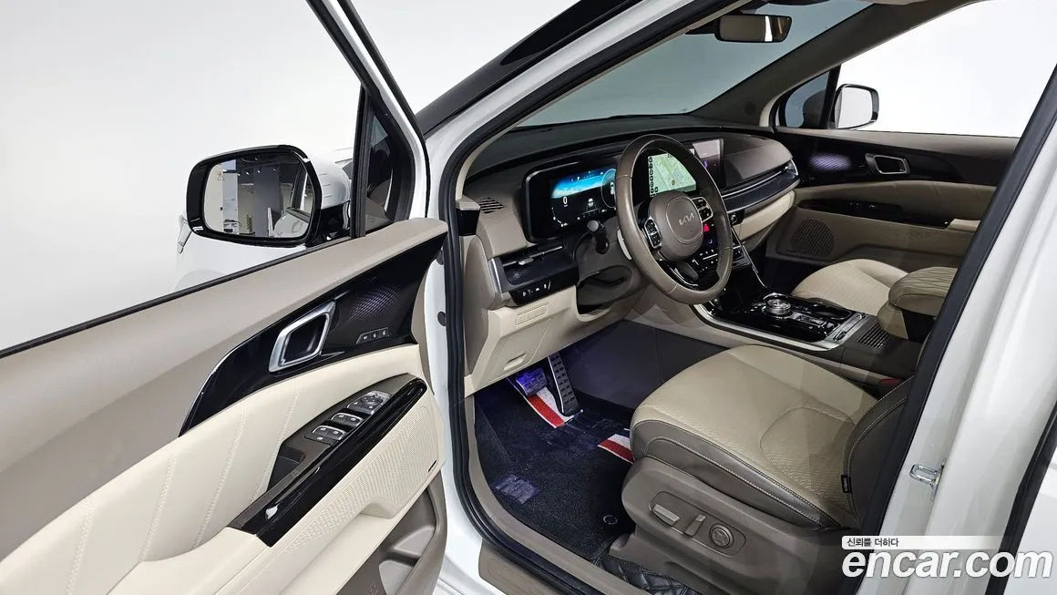Kia Carnival — фото 4