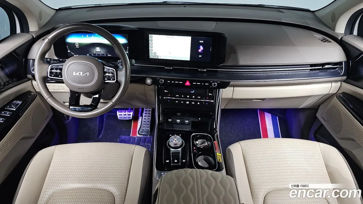 Kia Carnival — фото 10