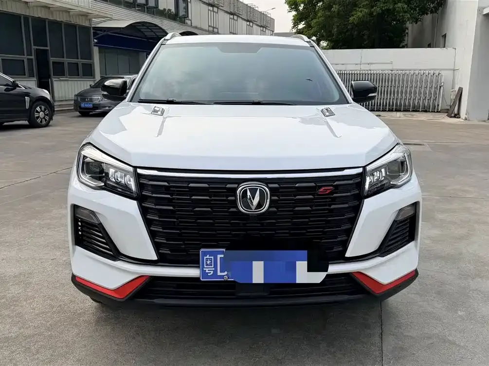 Changan CS75 — фото 1