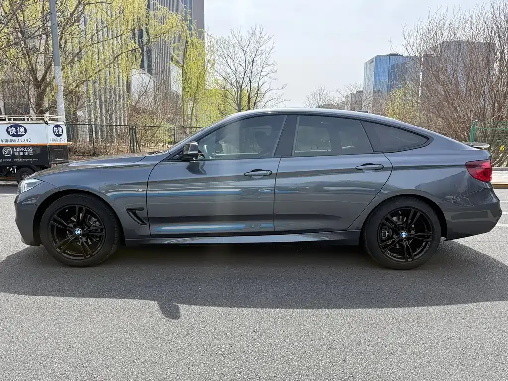 BMW 3 Series GT — фото 6