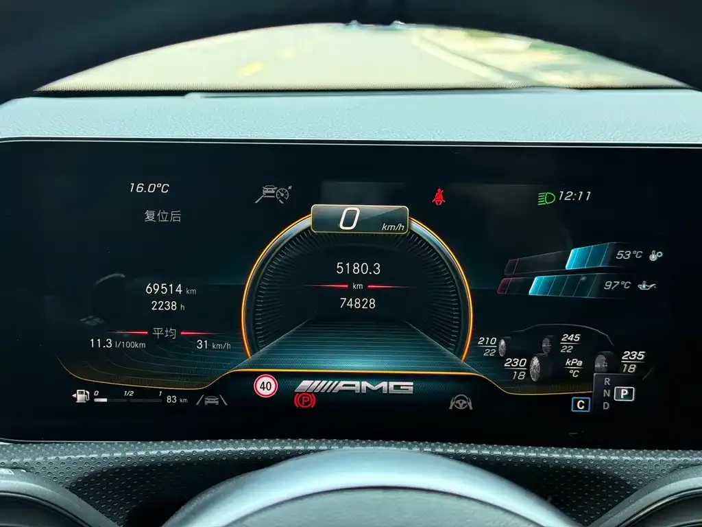 Mercedes-Benz CLA AMG — фото 5