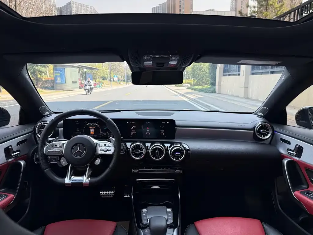 Mercedes-Benz CLA AMG — фото 6