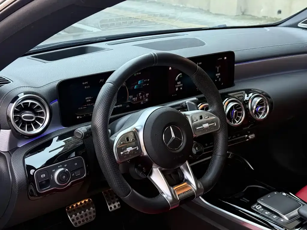 Mercedes-Benz CLA AMG — фото 2