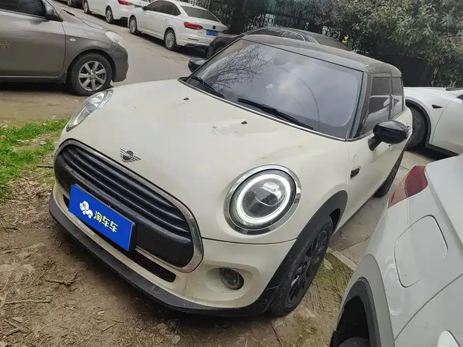 MINI Cooper (3-door) — фото 1