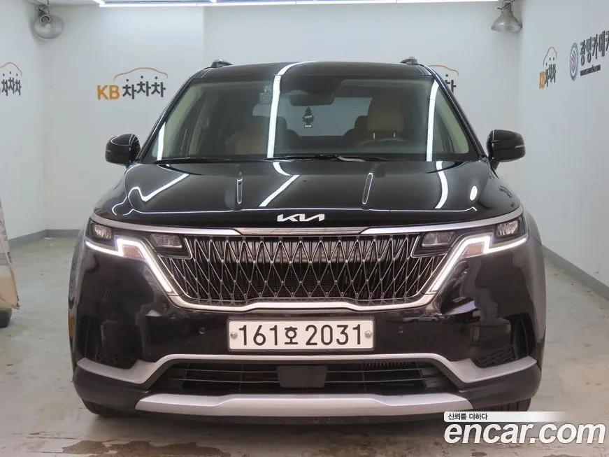 Kia Carnival — фото 1