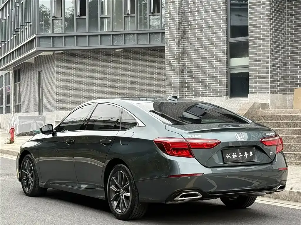 Honda Inspire — фото 7