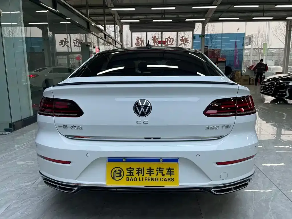 Volkswagen CC — фото 9
