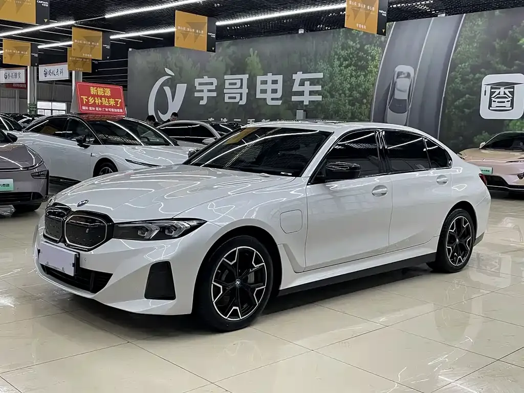 BMW i3 — фото 1