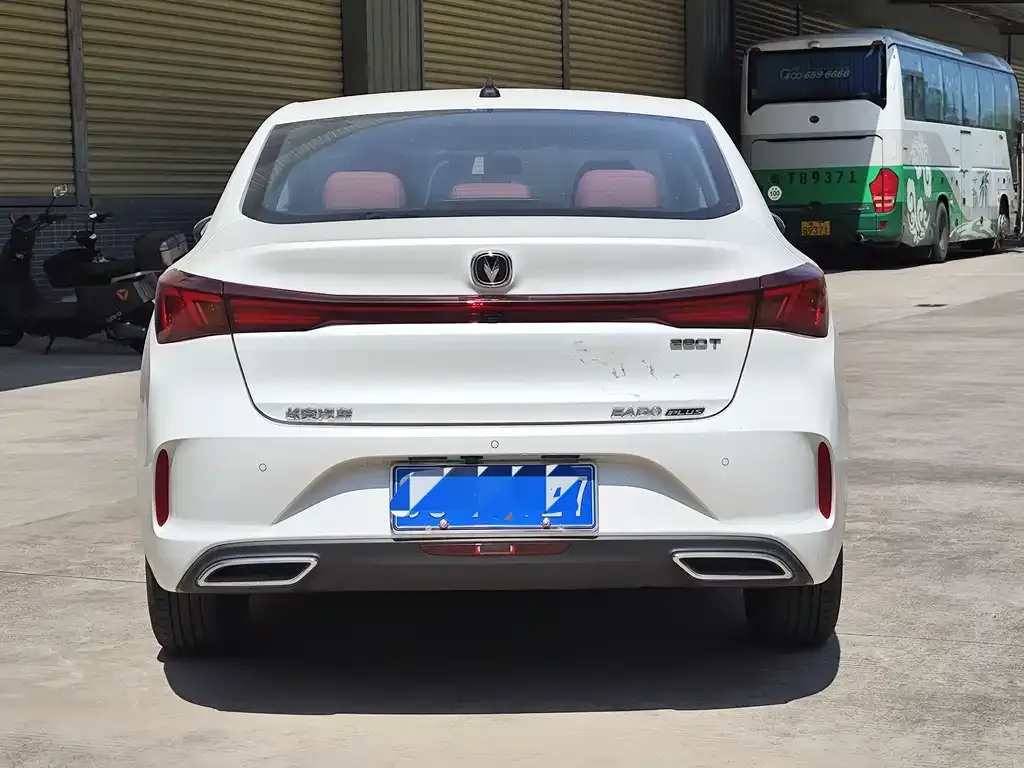 Changan Eado — фото 4