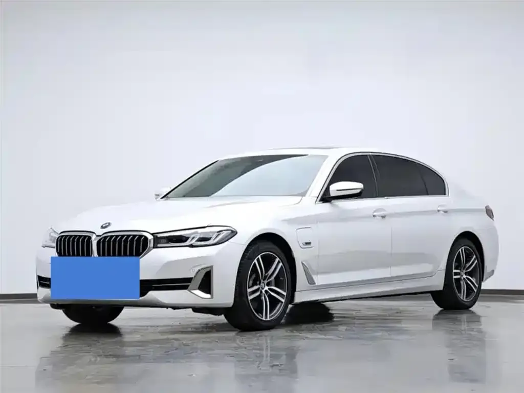 BMW 5 Series New Energy — фото 1
