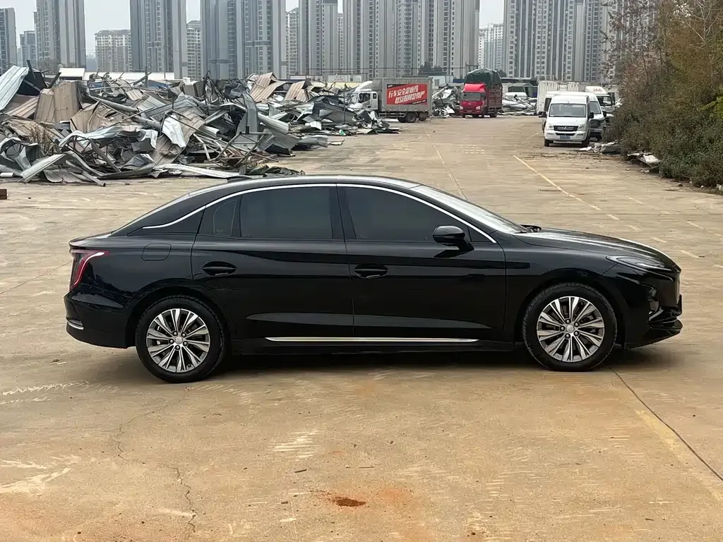 Hongqi E-QM5 — фото 9