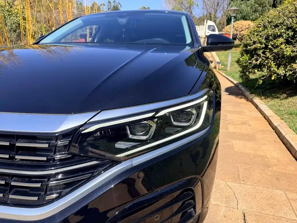 Volkswagen Passat — фото 4