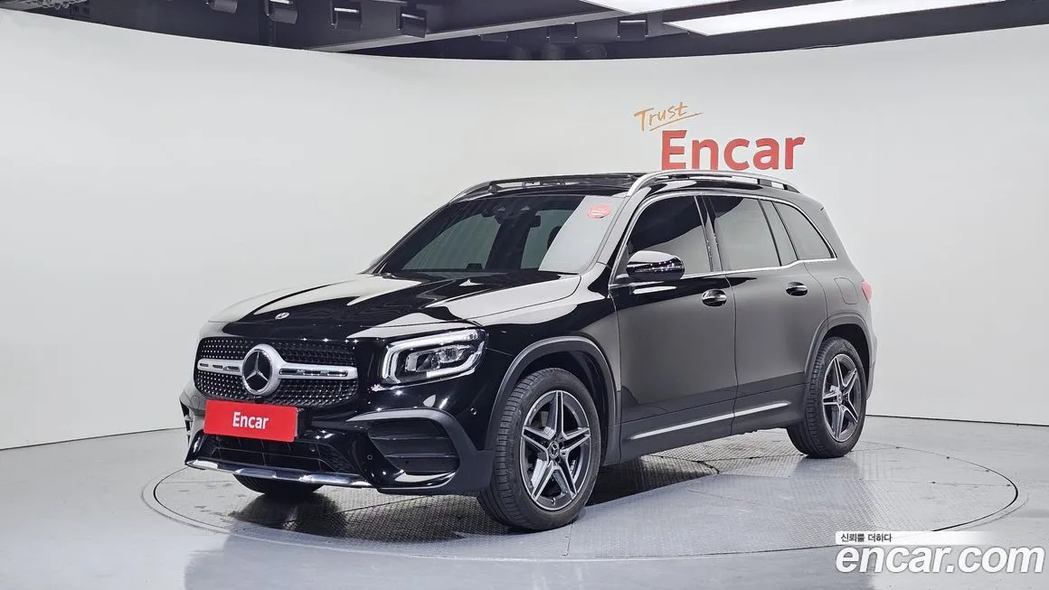 Mercedes-Benz GLB-Class — фото 1