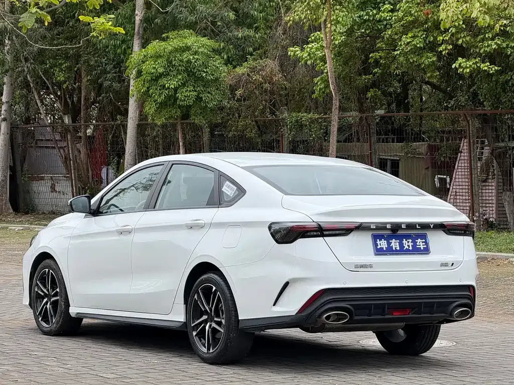 Geely Binrui — фото 10