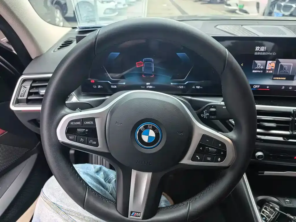 BMW i3 — фото 9