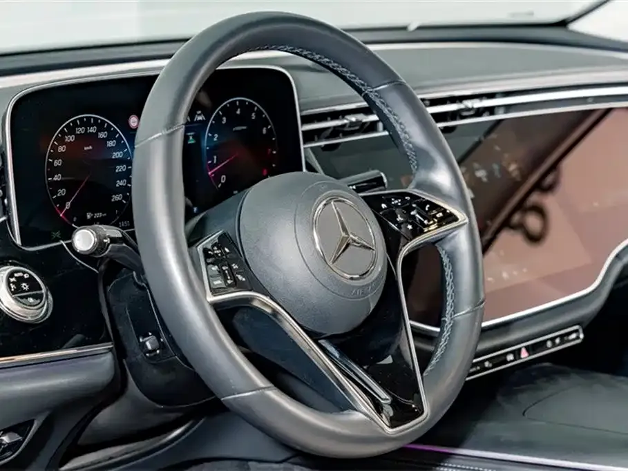 Mercedes-Benz E-Class (Import) — фото 5