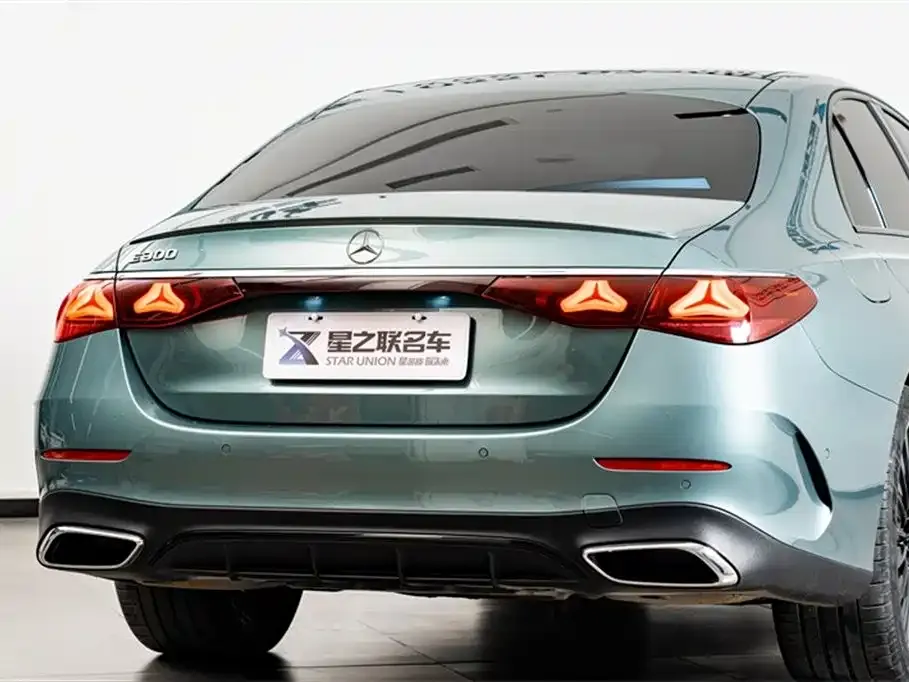 Mercedes-Benz E-Class (Import) — фото 2