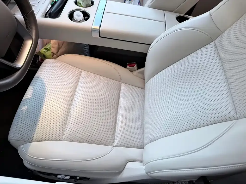 Li Auto MEGA — фото 8